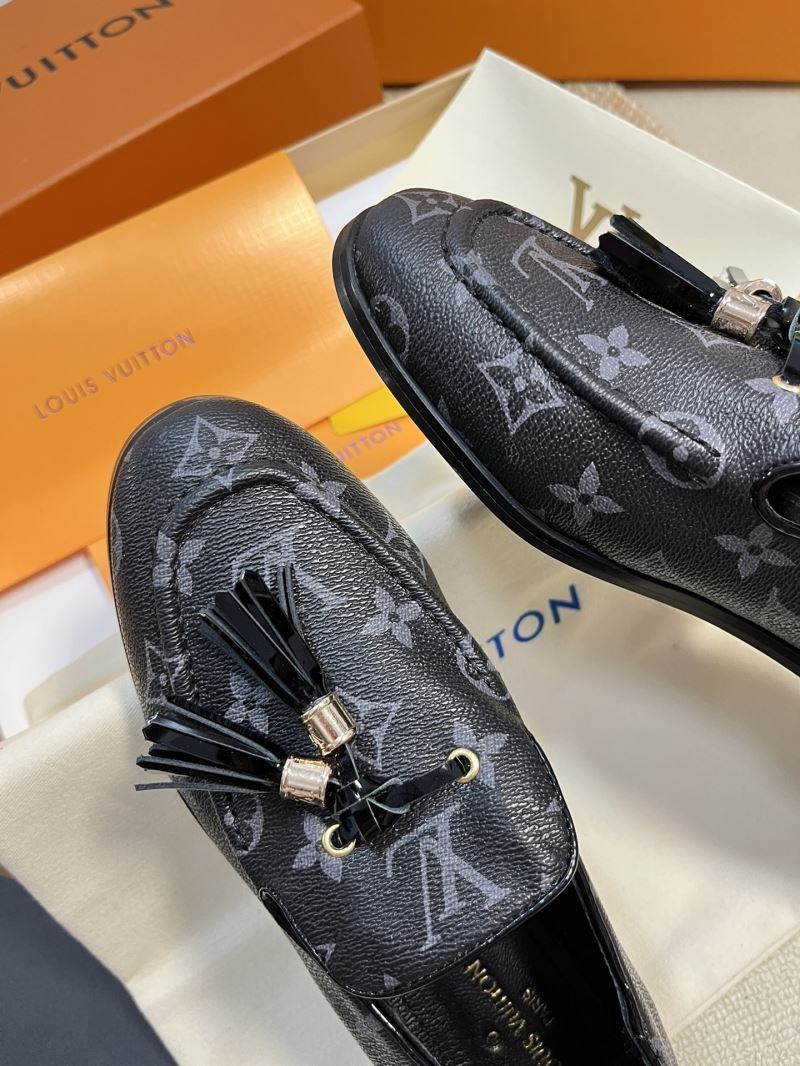 Louis Vuitton Low Shoes